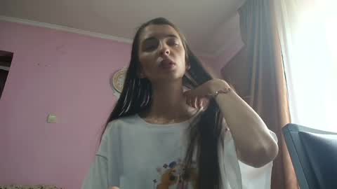 Snapshot of scarlet_rosse chatting on 05/12/26, 12:24 Scarlet online show from 05/12/26, 12:24