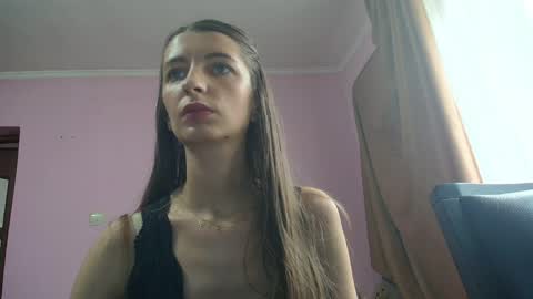 Snapshot of scarlet_rosse chatting on 05/18/26, 08:53 Scarlet online show from 05/18/26, 08:53
