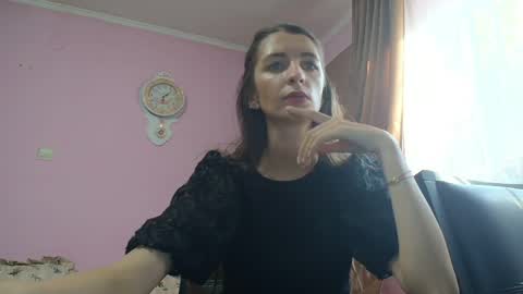 Snapshot of scarlet_rosse chatting on 05/27/26, 03:20 Scarlet online show from 05/27/26, 03:20