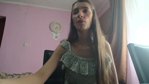 Snapshot of scarlet_rosse chatting on 05/29/26, 12:47 Scarlet online show from 05/29/26, 12:47