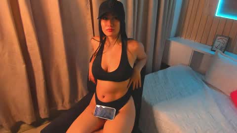 Snapshot of scarlet_s_ chatting on 05/05/26, 03:47 Scarlet online show from 05/05/26, 03:47