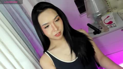 scarlet_sweet6969 online show from 10/24/25, 08:27