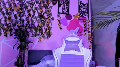 Snapshot of scarlet_villamizar chatting on 04/08/26, 05:18 SCARLET online show from 04/08/26, 05:18
