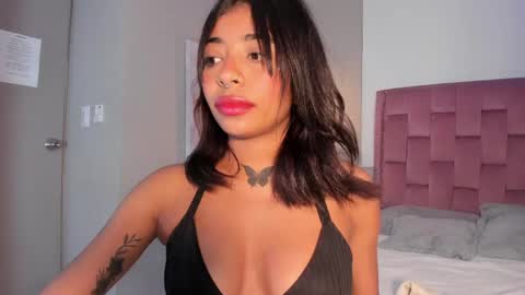 scarlet_vixen_ online show from 05/10/26, 05:45
