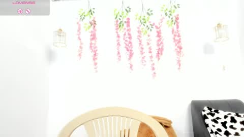 Snapshot of scarletbaker__ chatting on 05/13/26, 12:57 Scarlet online show from 05/13/26, 12:57