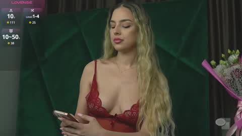 Scarlet online show from 09/08/25, 07:13