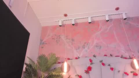 Snapshot of scarletdavis_ chatting on 06/12/26, 12:04 Scarlet Dayana online show from 06/12/26, 12:04