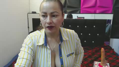 Snapshot of scarletglow1 chatting on 01/10/25, 06:28 scarletglow1 online show from 01/10/25, 06:28