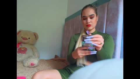 Alaia Domina online show from 02/11/26, 07:52