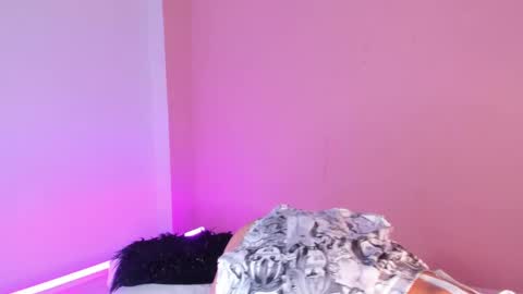 I am  Scarleth  Check mi profile online show from 01/05/25, 11:59