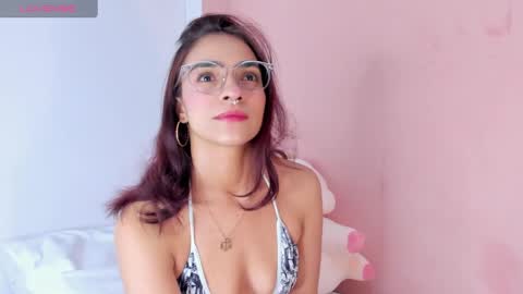 I am  Scarleth  Check mi profile online show from 01/23/25, 11:58