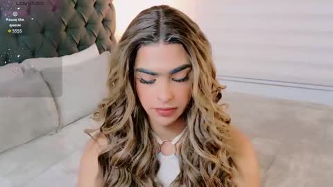 scarleth_sweety online show from 11/04/25, 01:59