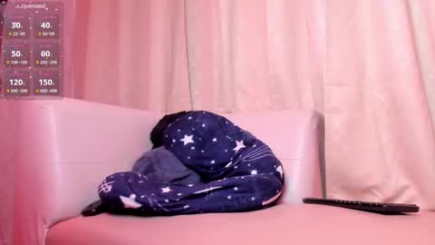 scarlethill_ online show from 03/01/25, 03:49