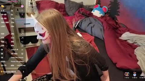 Snapshot of scarletkitsunya chatting on 10/08/25, 02:58 Scarlett online show from 10/08/25, 02:58