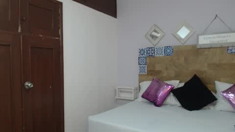 scarlet  online show from 10/08/25, 10:13