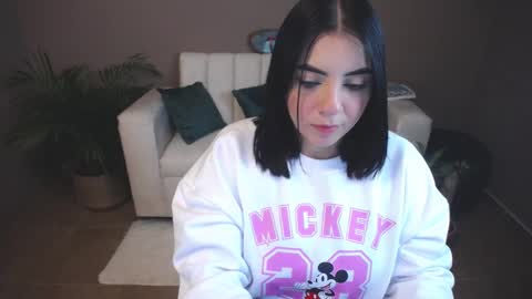 Luna. online show from 01/15/25, 03:00