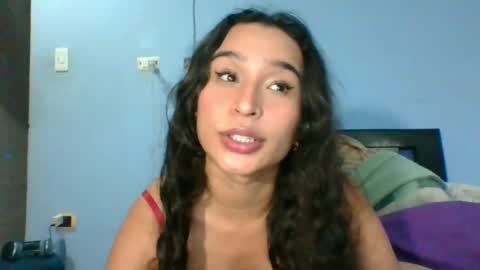 Snapshot of scarletscott_ chatting on 09/16/25, 10:33 Nataly online show from 09/16/25, 10:33