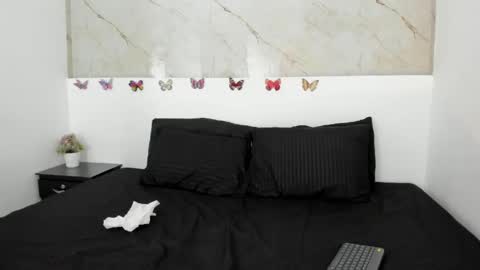 Snapshot of scarlett29_ chatting on 05/31/26, 11:17 Scarlet online show from 05/31/26, 11:17