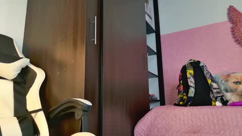 scarlett_099 online show from 09/11/25, 11:43