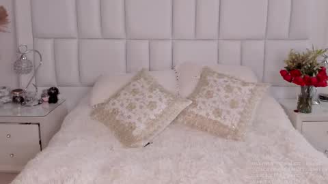 Snapshot of scarlett__baker11 chatting on 02/17/25, 08:04 juli online show from 02/17/25, 08:04