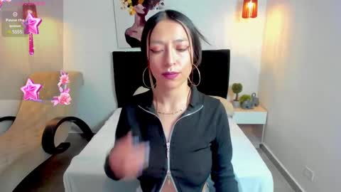 Snapshot of scarlett__bell chatting on 02/12/25, 12:44 Scarlett online show from 02/12/25, 12:44