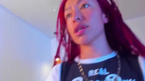 Snapshot of scarlett__bell chatting on 09/29/25, 01:27 Scarlett online show from 09/29/25, 01:27