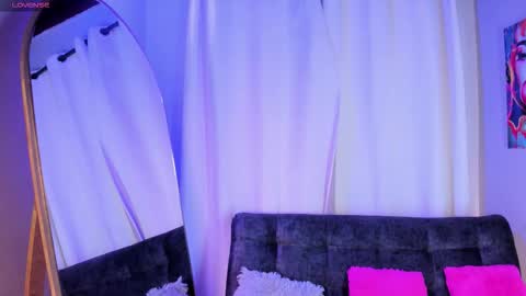 scarlett__durand online show from 10/16/25, 11:55