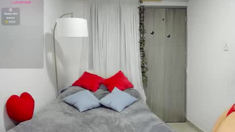 Scarlett online show from 09/18/25, 10:50