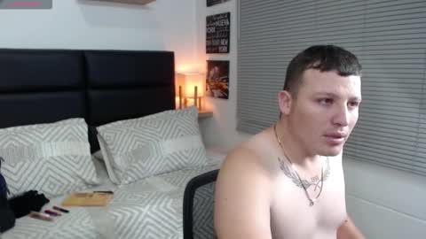 Snapshot of scarlett_and_justin chatting on 10/09/25, 03:26 scarleth and justin online show from 10/09/25, 03:26