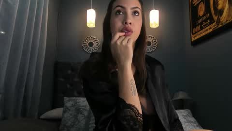 Snapshot of scarlett_buttock chatting on 10/29/25, 10:50 Scarlett online show from 10/29/25, 10:50