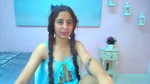 Scarlett online show from 07/29/26, 12:36