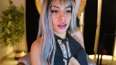 Scarlett Collins online show from 10/20/25, 01:06