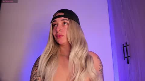 Snapshot of scarlett_collins_ chatting on 09/23/25, 11:13 SCARLETT COLLINS online show from 09/23/25, 11:13