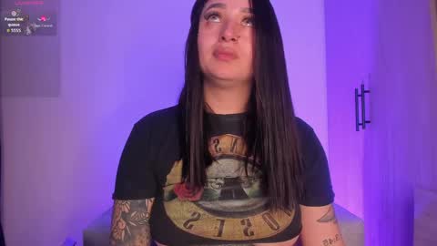 Snapshot of scarlett_collins_ chatting on 05/25/26, 11:44 SCARLETT COLLINS online show from 05/25/26, 11:44