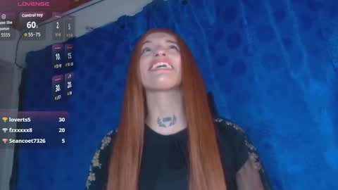 Snapshot of scarlett_crastrawberry chatting on 11/11/25, 12:54 scarlet online show from 11/11/25, 12:54