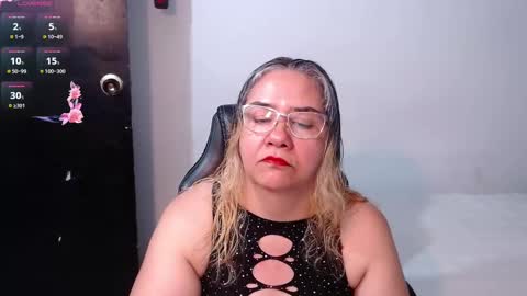 Snapshot of scarlett_duboi1 chatting on 02/11/25, 12:28 Scarlett online show from 02/11/25, 12:28