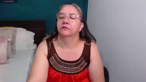 Snapshot of scarlett_duboi1 chatting on 12/21/25, 09:05 Scarlett online show from 12/21/25, 09:05