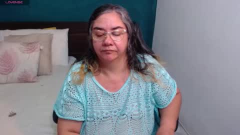 Snapshot of scarlett_duboi1 chatting on 02/13/26, 04:19 Scarlett online show from 02/13/26, 04:19