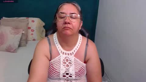 Snapshot of scarlett_duboi1 chatting on 04/06/26, 04:46 Scarlett online show from 04/06/26, 04:46