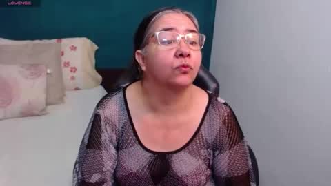 Snapshot of scarlett_duboi1 chatting on 04/19/26, 07:49 Scarlett online show from 04/19/26, 07:49