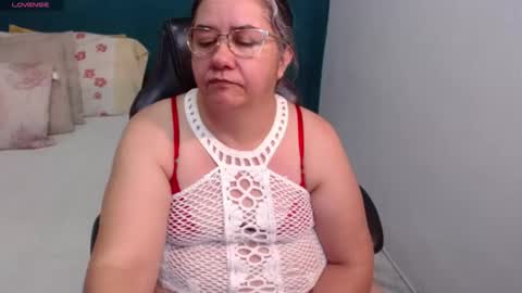 Snapshot of scarlett_duboi1 chatting on 04/26/26, 02:42 Scarlett online show from 04/26/26, 02:42