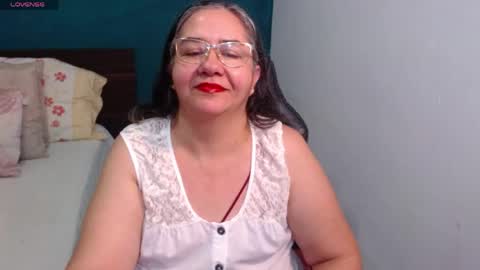 Snapshot of scarlett_duboi1 chatting on 05/12/26, 01:36 Scarlett online show from 05/12/26, 01:36