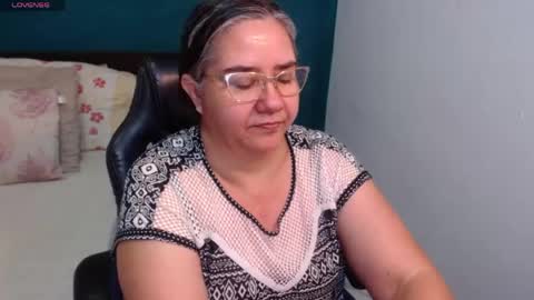 Snapshot of scarlett_duboi1 chatting on 06/04/26, 11:33 Scarlett online show from 06/04/26, 11:33