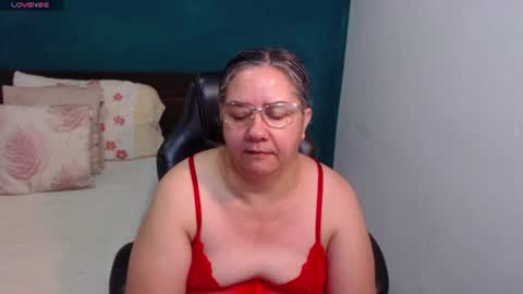 Snapshot of scarlett_duboi1 chatting on 06/14/26, 10:23 Scarlett online show from 06/14/26, 10:23