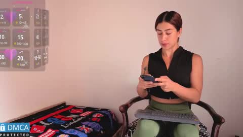 scarlett_fire5 online show from 03/27/26, 04:07
