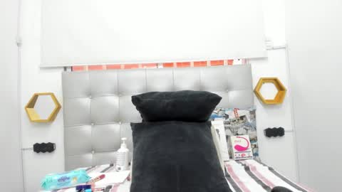 scarlett_fox20 online show from 01/03/25, 12:19