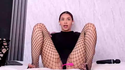 Snapshot of scarlett_johs chatting on 11/29/25, 02:09 Scarlett Johs online show from 11/29/25, 02:09