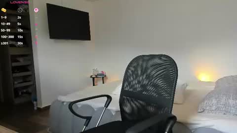 scarlet  online show from 07/27/26, 03:30