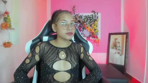 Snapshot of scarlett_lune chatting on 05/28/26, 07:11 scarlett_lune online show from 05/28/26, 07:11
