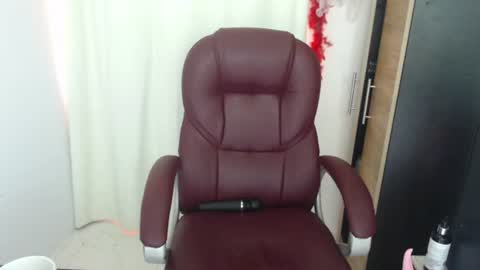 scarlett_mill online show from 06/11/26, 03:54